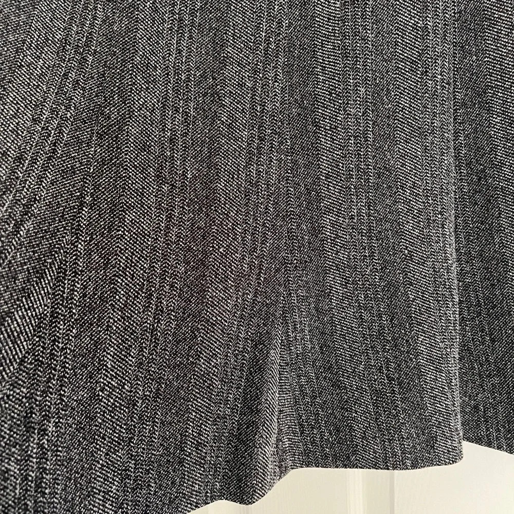 Jessica Heather Gray A-Line Skirt - Picture 3 of 10